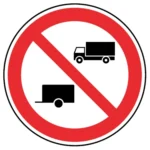 C4b – Trânsito proibido a veículos de mercadorias e a veículos a motor c_ reboque